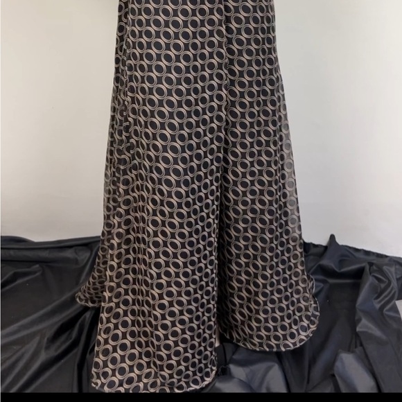 JS collections strapless fit and flare very soft flowey fabric sexy long dress - Picture 7 of 10